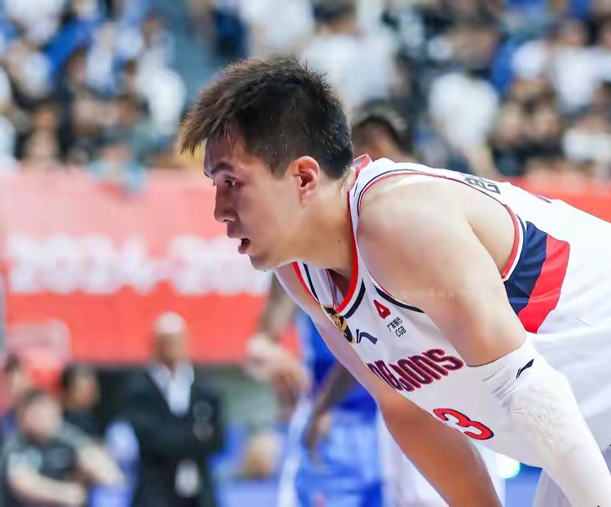 鹈鹕翻盘山西队,郭艾伦惊艳四座 鹈鹕翻盘山西队,郭艾伦惊艳四座