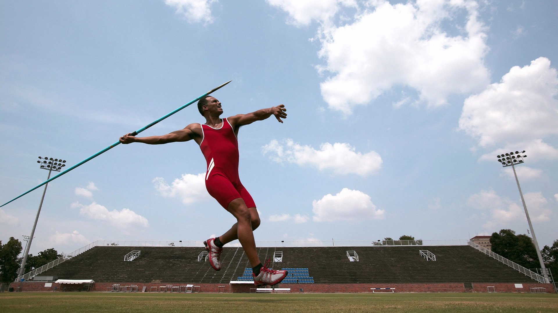 当吉林队遇上独行侠，利拉德用一记超远三分击碎篮球次元壁